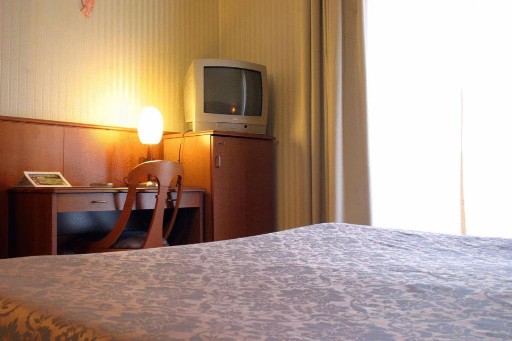 Hotel Willy Джемона-дель-Фриули Номер фото